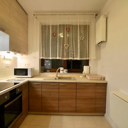 Mlociny Metro ワルシャワ