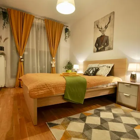 Mlociny Metro Apartment *