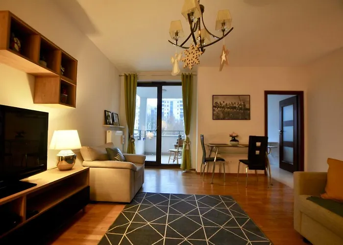 Mlociny Metro Apartment