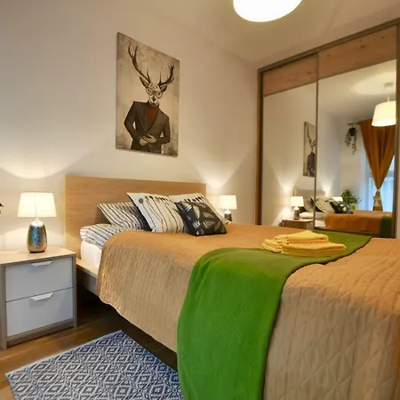 Mlociny Metro Apartment *